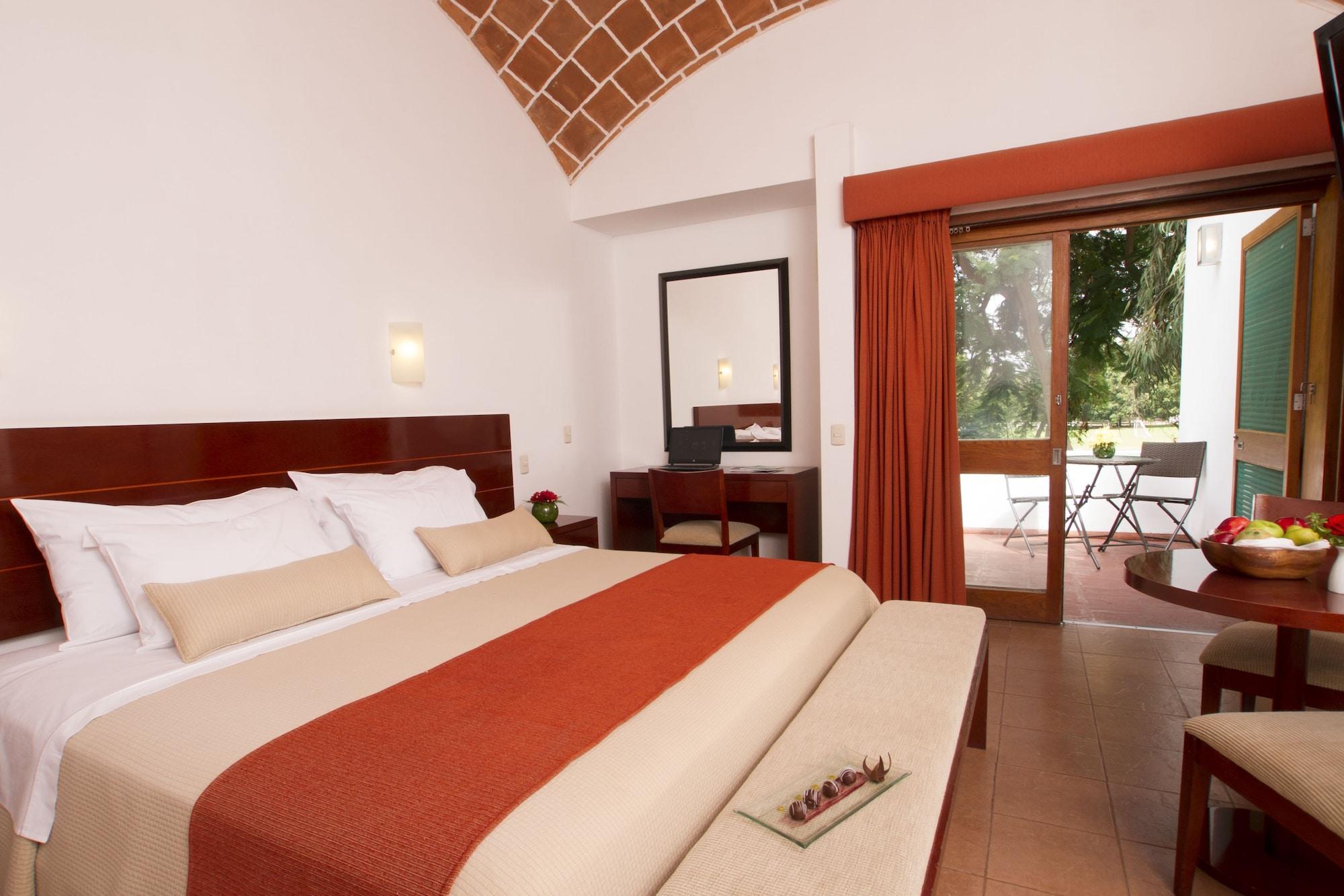 Hotel Las Dunas Ica Bagian luar foto